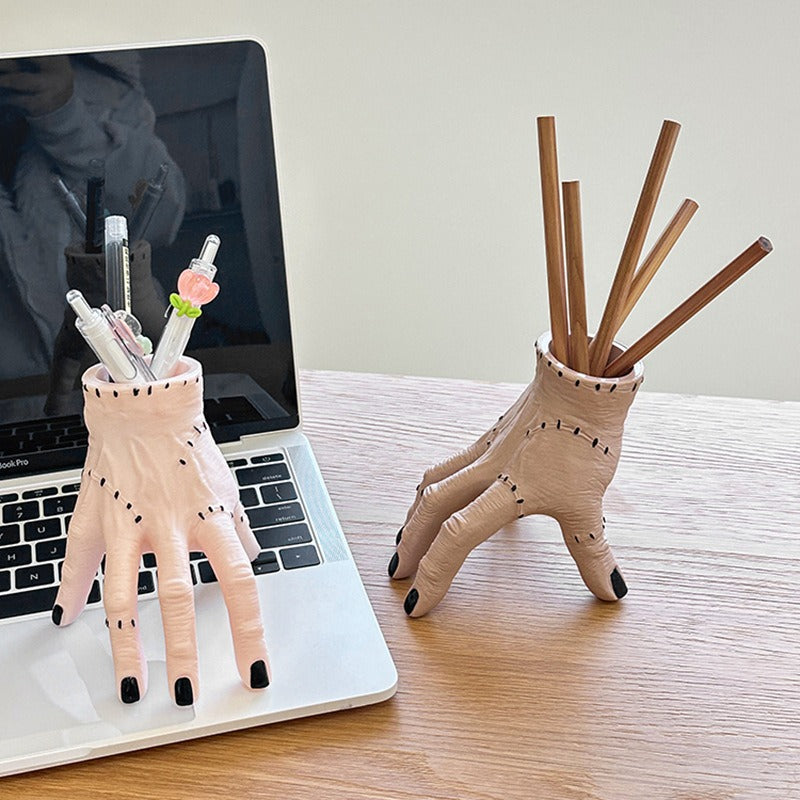 The Lifelike Pencil/Brush holder