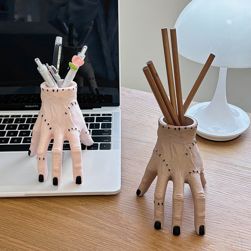 The Lifelike Pencil/Brush holder