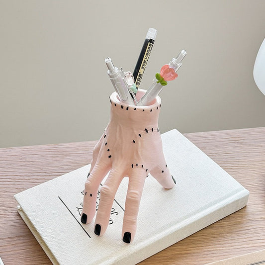 The Lifelike Pencil/Brush holder