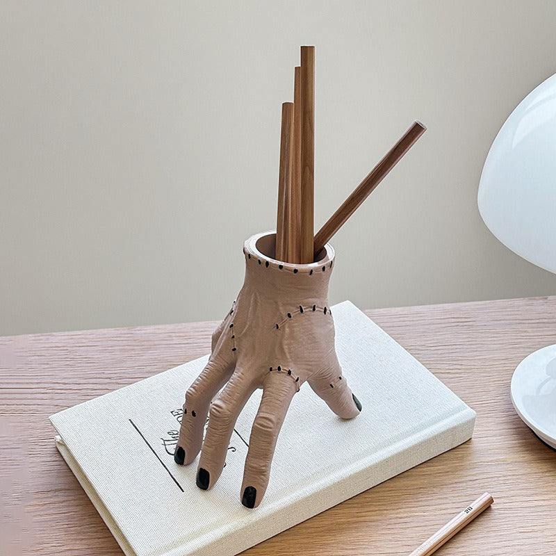 The Lifelike Pencil/Brush holder